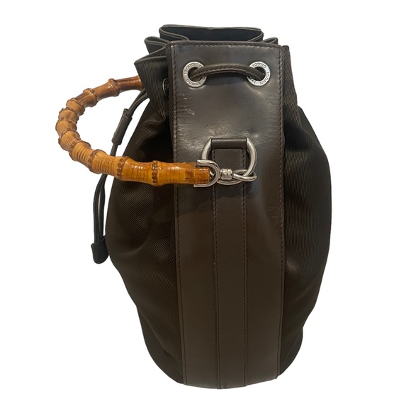Gucci Authentic Vintage Bamboo Handle Bucket Bag - Picture 3 of 16